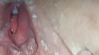 amateur french milf gets a big creampie