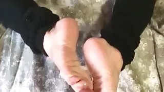 She fucks my cock with   hot feet and i cum on them
