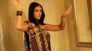 Exotic Mystery Of Indian Beauty Revealed