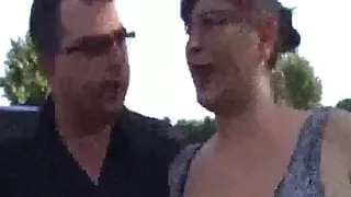 Gelangweilte.. Hausfrau braucht auch Sex