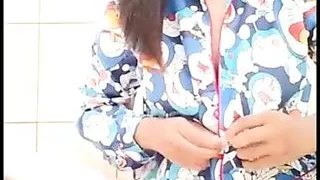 Saya beraksi lagi, Extreme colmek pakai botol dan selang