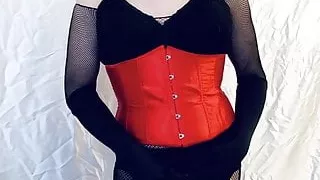 Makeup Slut Debra shakes her thing