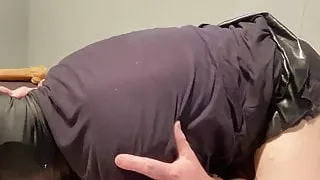 Fiese, spritzige Session zwischen hetero Alpha und seiner Schwuchtel