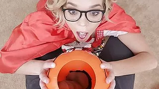 Stepsister Lollipops Brother’s Cock After Trick Or Treating