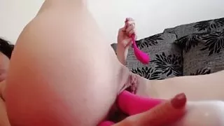 Horny Amateur Uses 2 Sex Toys For Both Holes