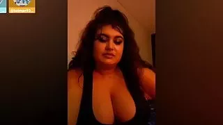 Beurette Ronde Transsexuel Gros Seins  Live Streaming