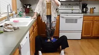 TSM - Kip jumps on and tramples me