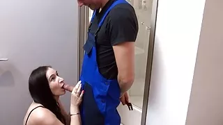 Horny Daughter Seduces Repairman to Fuck While Her Parents Are Away