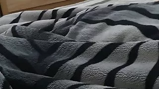 Indisches Paar fickt vor britischen Freunden