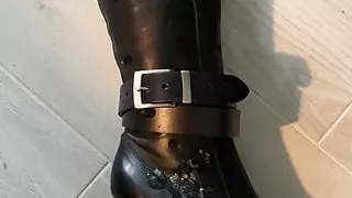 Cum on beutiful high heels boots