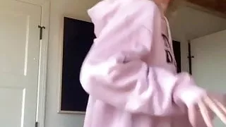 Brie Larson Dancing