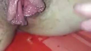 Femme au foyer doigte sa chatte mom milf cougar mouiller wet