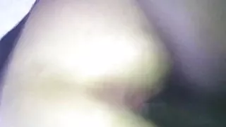 Femme cocu, baise brutale avec un taureau trio interracial