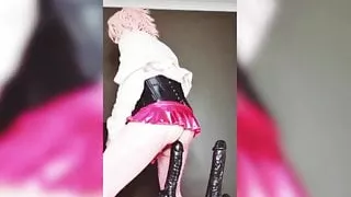 Tina Noxx fuck her huge blacks dildos