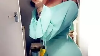 CHUKA000 - Vicky Long 115bz