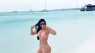 CHUKA000 - Jennifer Cortes - COL - 001