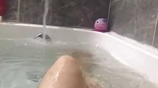 Xosabrinaxo in the shower