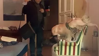 Twink ist immer hungrig nach rohem Schwanz