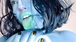 Na'vi vibrates blue pussy and sucks blue nipples
