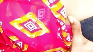 Homemade Sex video with hot chubby Aunty