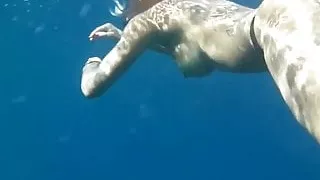 Sexy-Engel - Blanke Titten im String