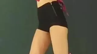 Time To Lose That Nut For A Leggy Jennie Kim