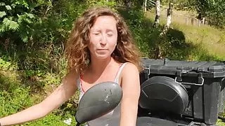 Petite amateur has outdoor sex with a stranger