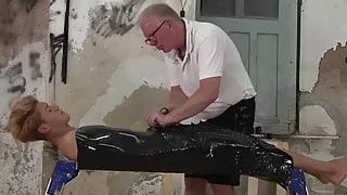 BDSM, Blowjob, Gay, Handjob, Palmadas, Amarrado