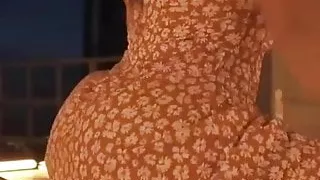 Gand hila Rahim hai ass twerking