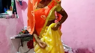 Desi bhabhi has hard sex with her boss