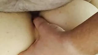 Elliniko zeygari h kyria me spirakia sta kolomeria