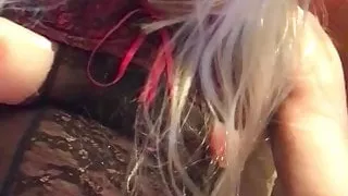 Schön in meine Baske und mein weißes Haar wichsen