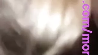 Russin lutscht Schwanz und betrügt ihren Freund