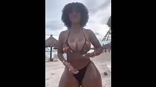 Dancing Babe