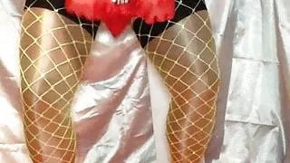 Sissy Schlampen-Show mit Dildos und Spielzeug