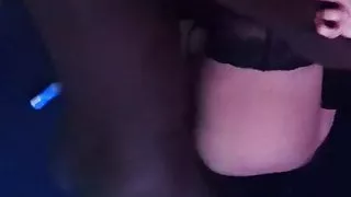 Grosse bite noir pour la voisine en chaleur cougar milf