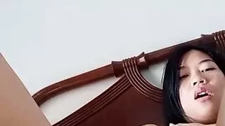 Thai Girl Is So Horny