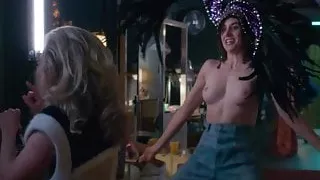 Alison Brie Nude