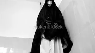 handjob mukena black