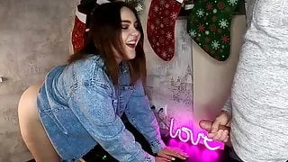 The guy fucked a beauty with a ponytail in the ass