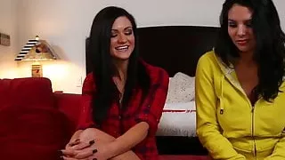 Babe, Schwarzer Sex, Fingern, Lesbensex, Oralsex, Kleine Titten