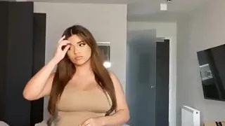 Desi thick fat ass randi whore showing of her escorts skills