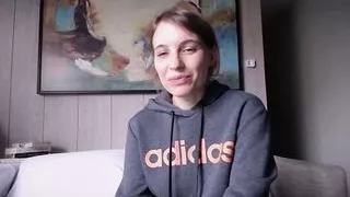 Holly & Julia wagen ein sexy Skype-Experiment