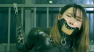 Fejira com, girl in leather P2