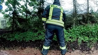 Firefighter pup - quick pressure release