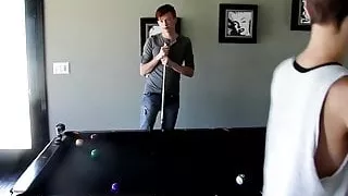 Tattooed hunk Elijah Young invites two friends for hot 3way