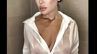 Model Ready for her Self photoshoot