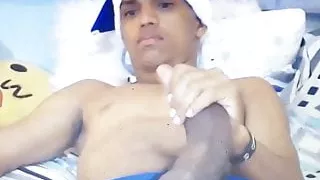 Riesiger aufgehangener Monsterschwanz sexy Latino Edging