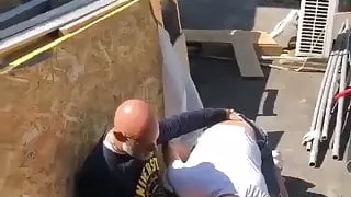 Den Bauboss lutschen