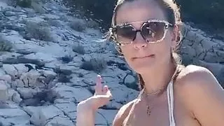 Milica Pavlovic vrcka uskom guzicom Serbian